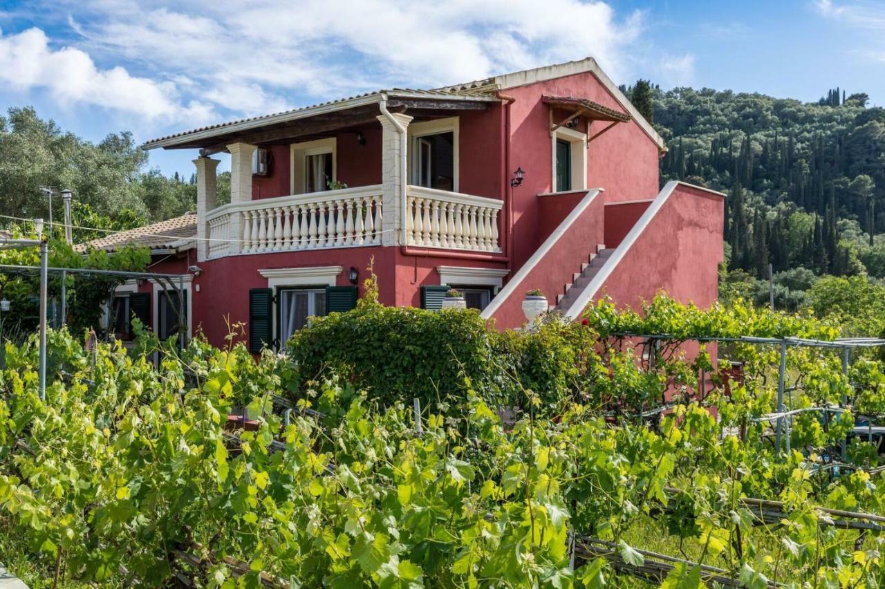 Malotu Resort Sinarades Экстерьер фото